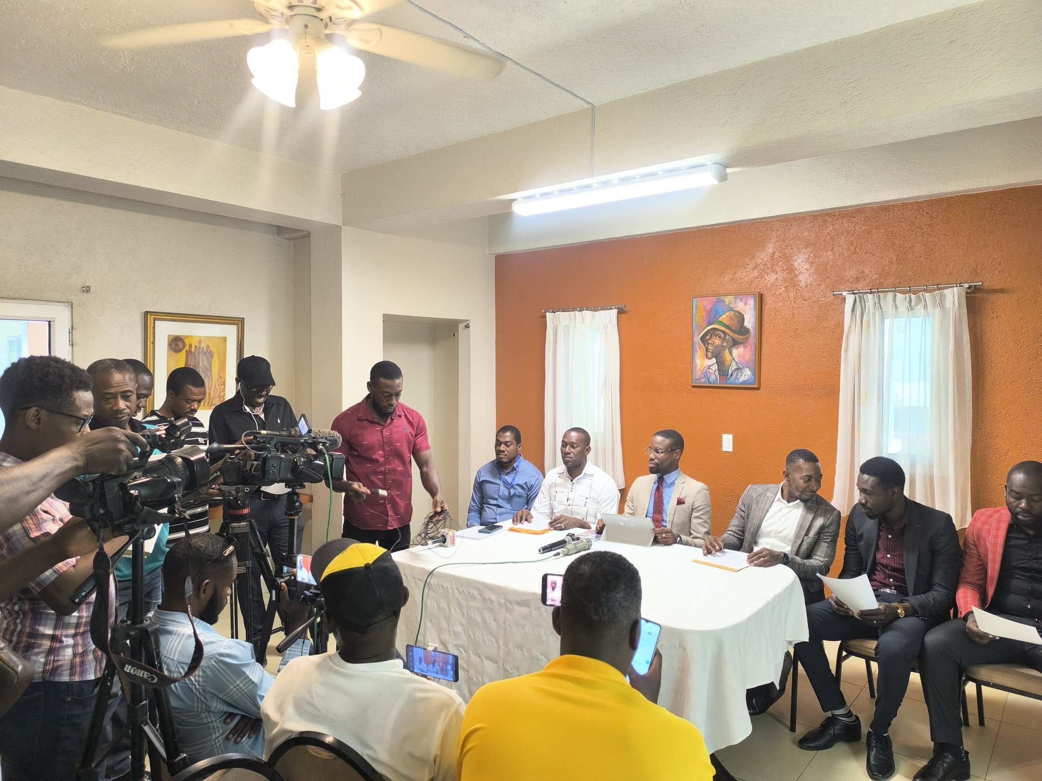Haïti-Election : Les défenseurs des droits humains exigent le respect du choix de Gédéon Jean
