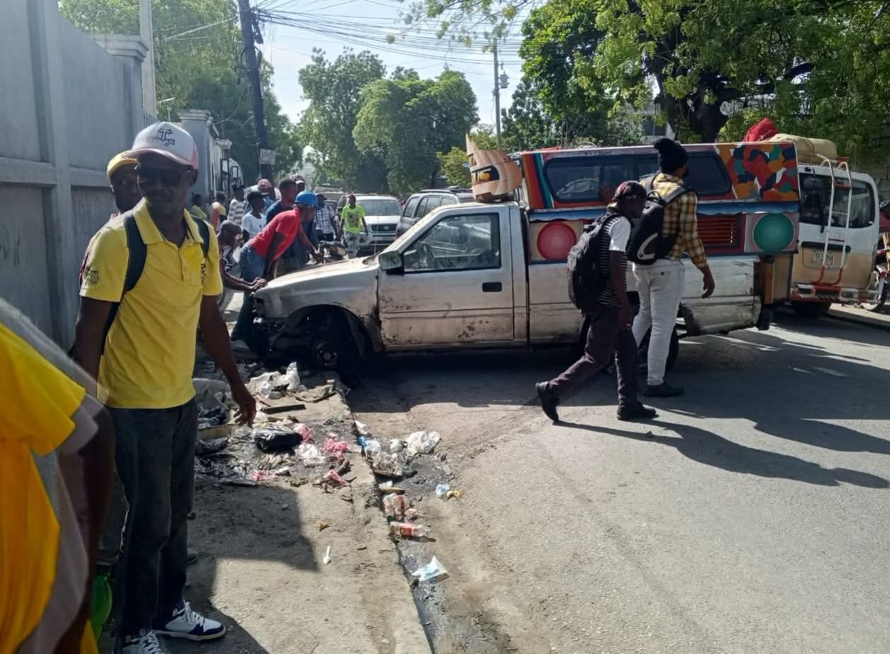 Delmas: des chauffeurs protestent contre la hausse des prix du carburant